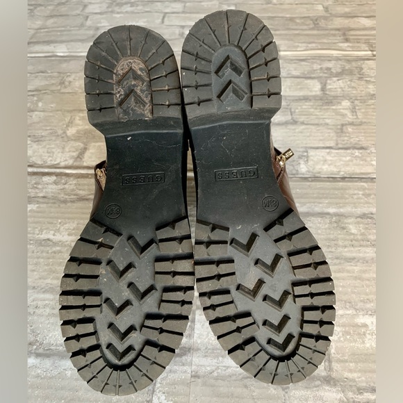 GUESS: WOMEN’S CANALY COMBAT BOOTS - Picture 12 of 12